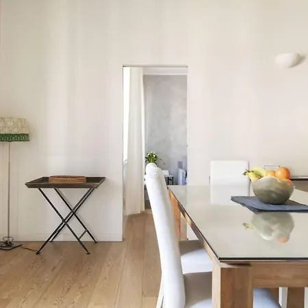 Spacious Near Duomo