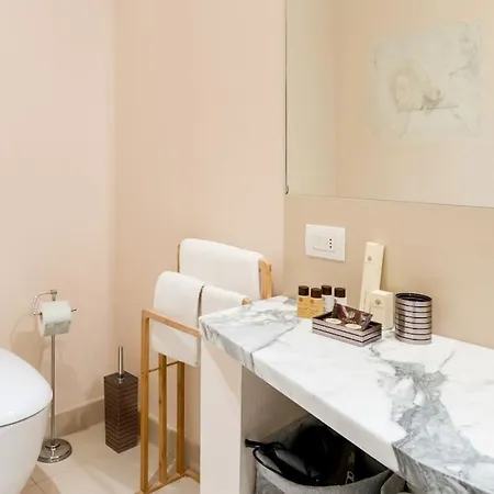 Apartment Spacious Near Duomo