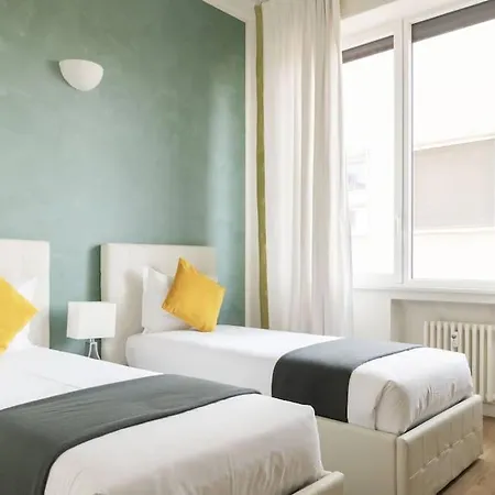 Spacious Near Duomo * Milan