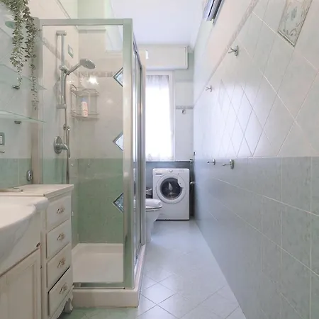 Apartment Primopiano - Zumbini B Milan