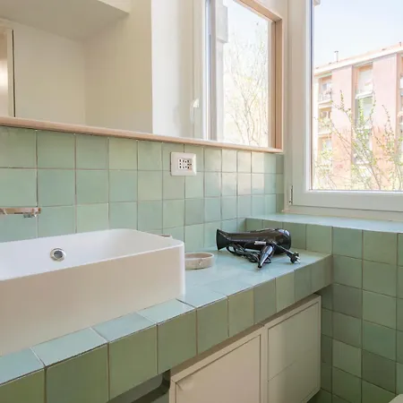 Xenia - Bright Near Piazzale Susa Apartman Milánó
