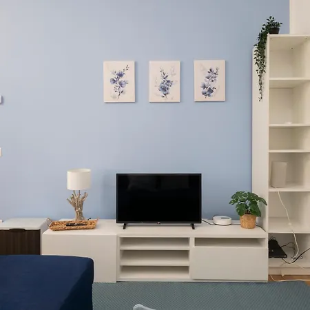 Xenia - Bright Near Piazzale Susa Milán