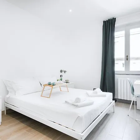 Easylife - - Buenos Aires 52 - Buenos Aires * Milan