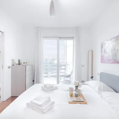 Easylife-appartamento Con Terrazzo In Porta Romana *