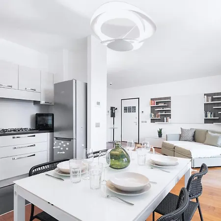 Easylife - - Muratori 13 - Porta Romana Lejlighed *