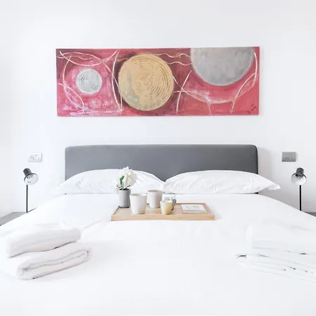 Easylife - - Muratori 13 - Porta Romana Apartmán *