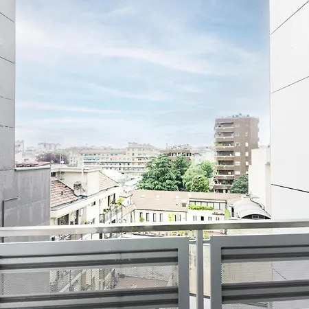 Apartment Easylife-appartamento Con Terrazzo In Porta Romana Milan