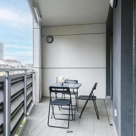 Appartamento Easylife-appartamento Con Terrazzo In Porta Romana Milano