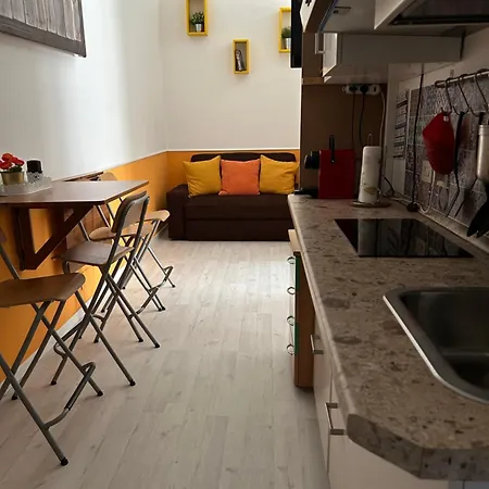 Apartment Claudia's In Fieracity&mico&sansiro *