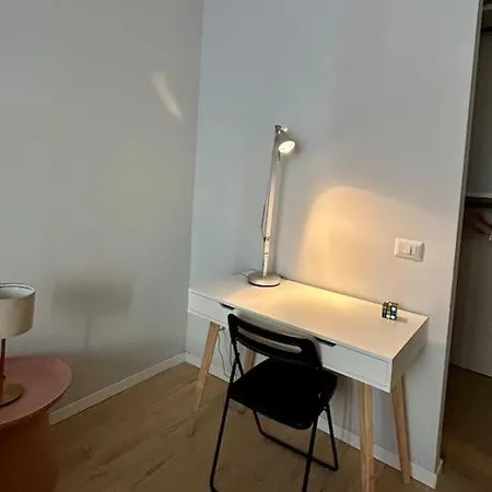 Lovely In Prada District Apartment *