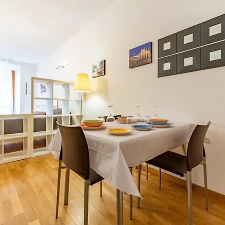 Ap6 In Zona Duomo 米兰