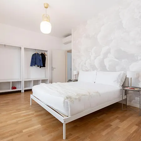 Apartment Beplace At Navigli