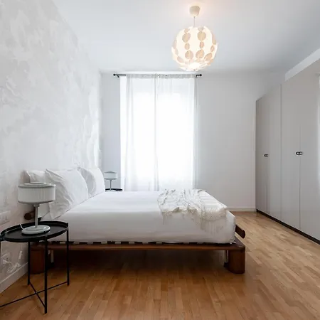 Beplace At Navigli * Milano