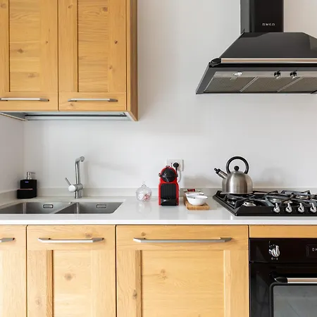 Beplace At Navigli *