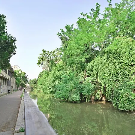 Best Way Rent - Beautiful On Naviglio Martesana Apartment *