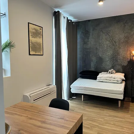 Repetti Design - 10 Min To Centre & Airport Apartmán *