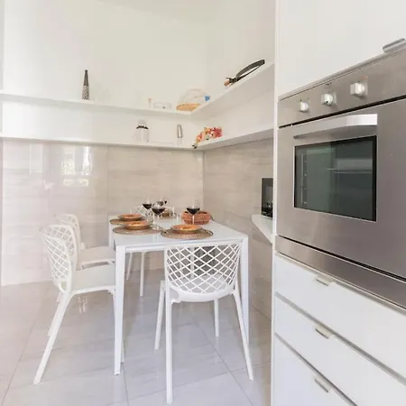 Residenza Castello Sforzesco - *