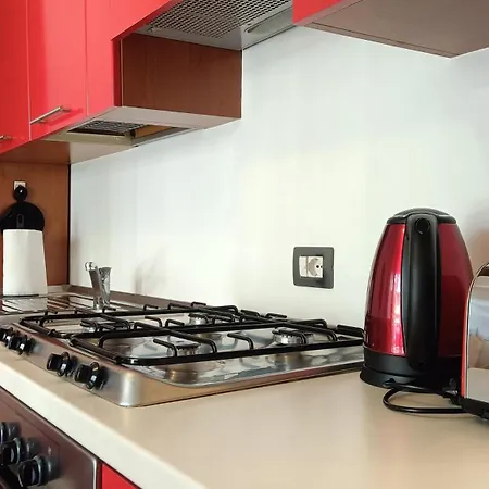 Sahi - Via Dei Ciclamini Mm1 Primaticcio, Stadio San Siro, Ospedale San Carlo