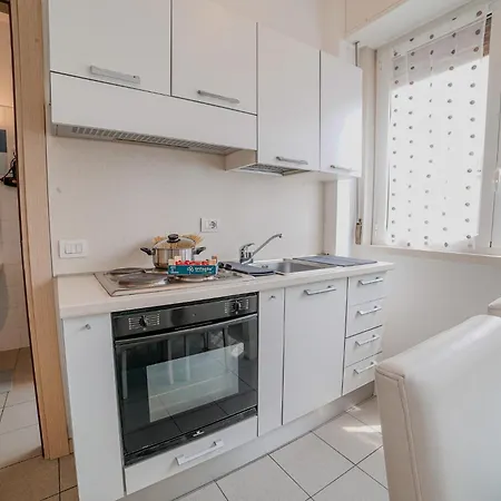 Bb Pantelleria7 Comodo Centro Citta Apartment Milan