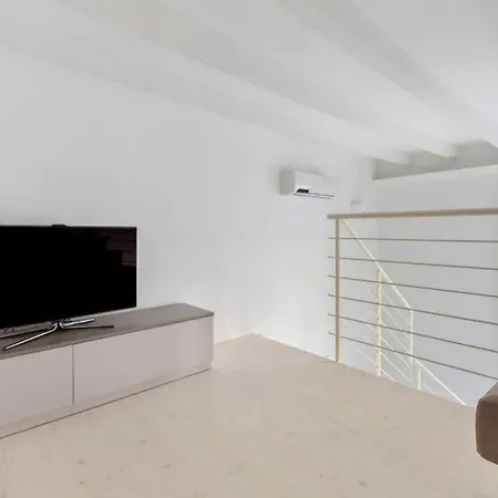 Luxury Duplex Corso Magenta 3pax-wifi *