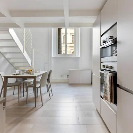 Luxury Duplex Corso Magenta 3pax-wifi *