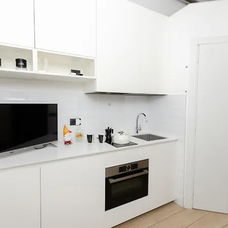 Apartment Small House Near The Station *