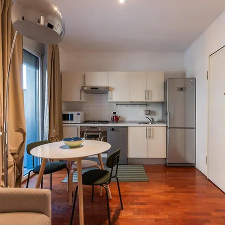 Daniele Flat - Free Wi-fi & M4 Metro ミラノ