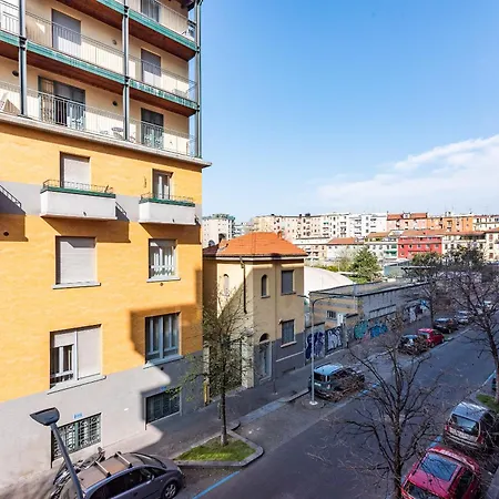 Daniele Flat - Free Wi-fi & M4 Metro Milano