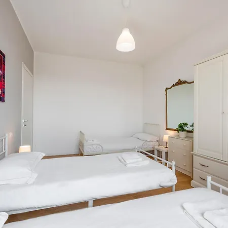 Omodeo, 19 - Ampio E Panoramico