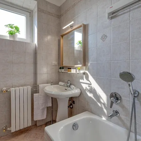 Apartament Omodeo, 19 - Ampio E Panoramico Mediolan