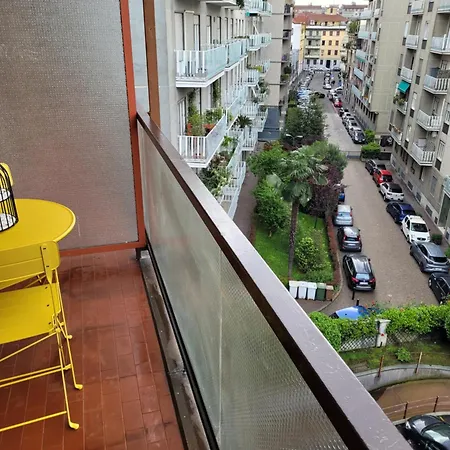 Apartment La Casa Sole Milan
