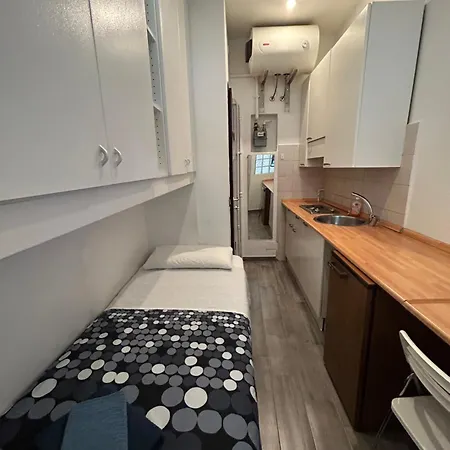 In Zona Loreto Vicino Metro Mm1 E Mm2 - Lippino Apartamento Milão