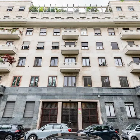 Brand New 5 Pax Wifi Corso Sempione Милан