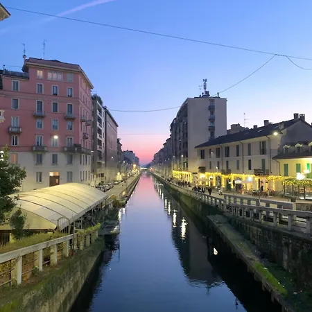 Navigli Stylish Underground Nearby For 4 Guests Appartement *