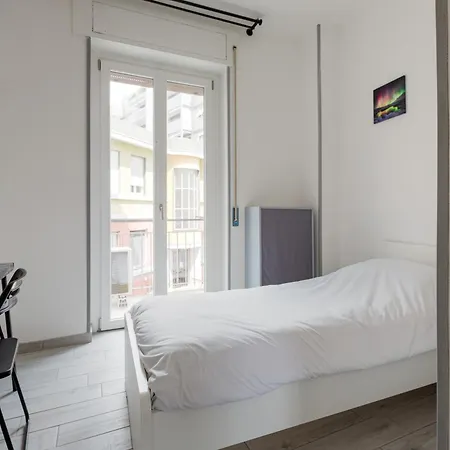 Bovisa Politecnico - Spacious With Balcony! Milan