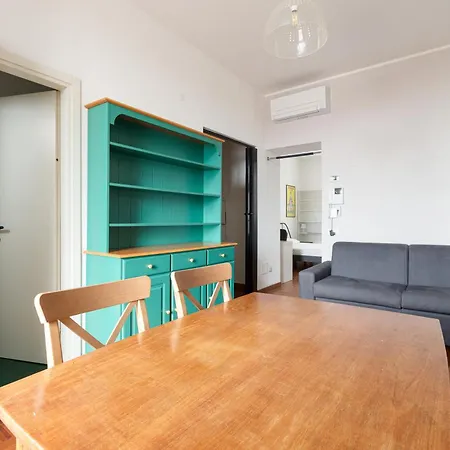 Crescenzago Cosy Apt! Διαμέρισμα *