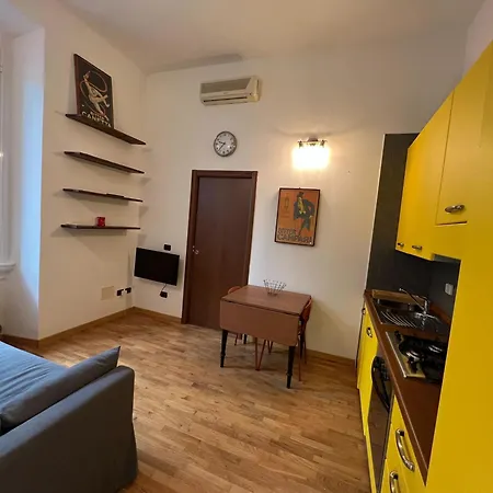 Apartment Accomodo Mib60 Bilocale Navigli Milan