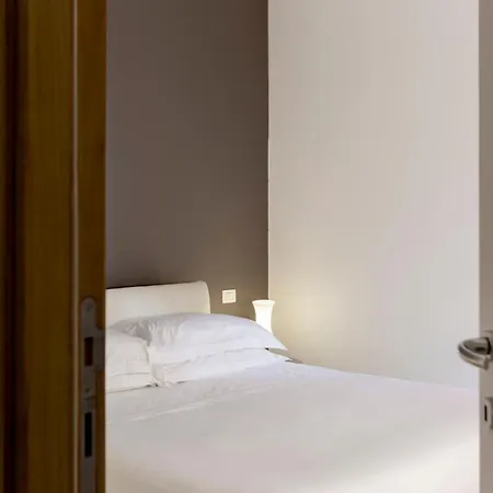Apartment Comfort Garibaldi Milan