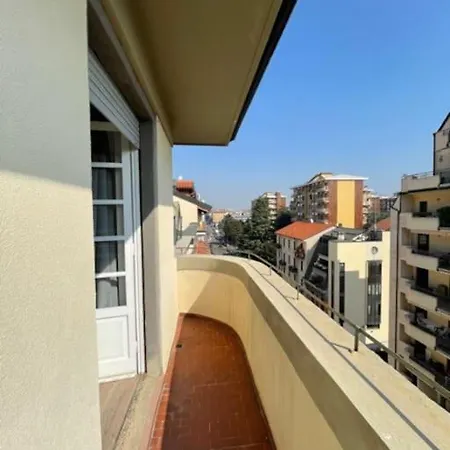 Charme: Apartamento *