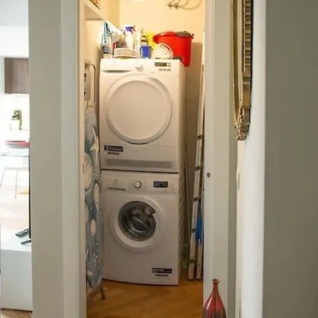 Splendido Bilocale A Apartment *