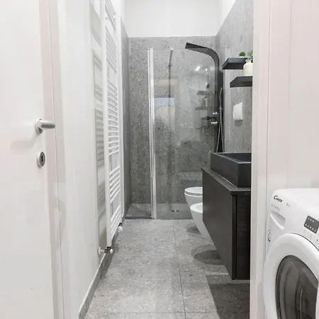 Ihost - Bottego 21 * Milan