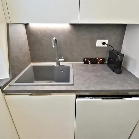 Lombardini 1 *