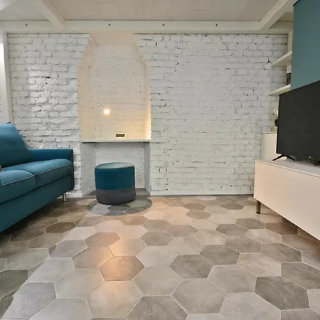 Lombardini 1 * Milano