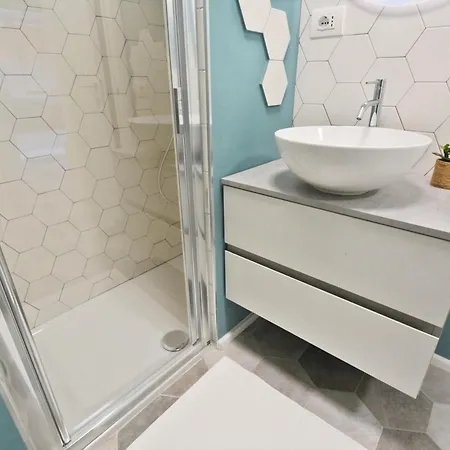 Lombardini 1 Apartment