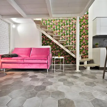 Lombardini 1 Apartment