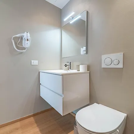 500 M From Corso Sempione, Close To Metro M5 *