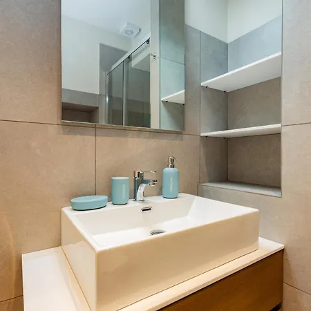 Abruzzi64 Cozy Nest By Hospity Милан