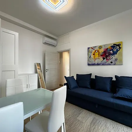With Airco, Wifi, Near Metro Station Brenta By Kibilu Affitti Brevi شقة ميلان