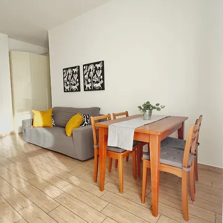 La Dolce Vita - Citta Studi * Milaan