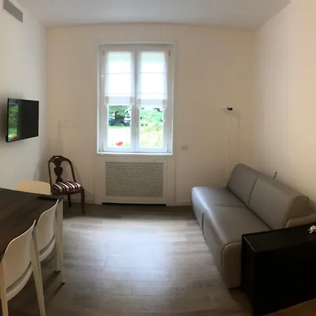 Missori Rose Garden View Apartment